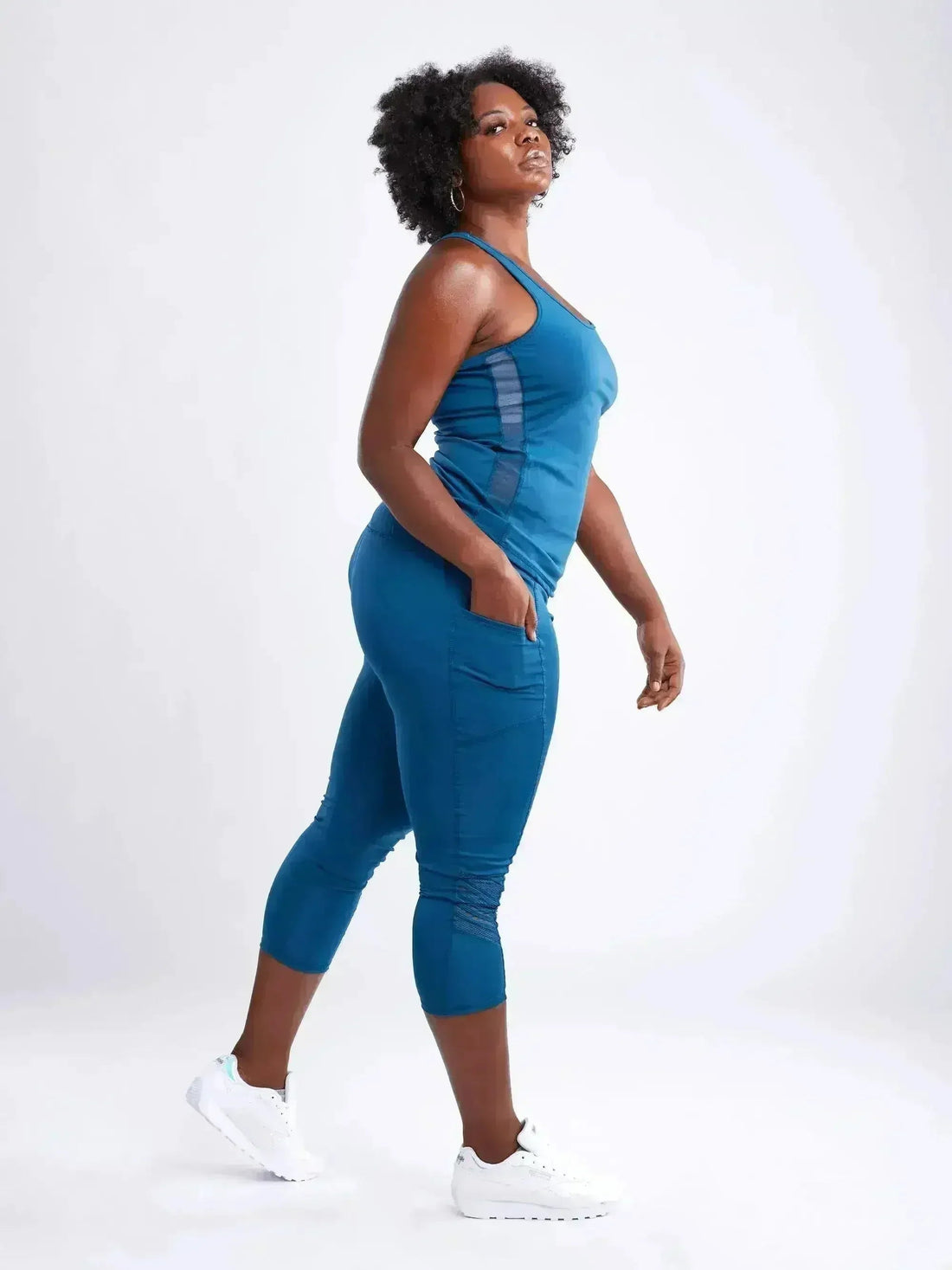 Women's High-Waisted Pilates Leggings with Side Pockets & Mesh Panels