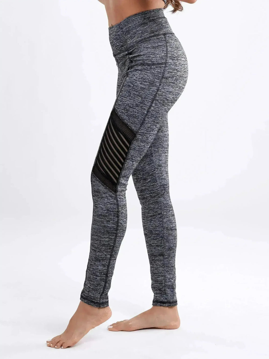 Women's High-Waisted Pilates Leggings with Side Pockets & Mesh Panels