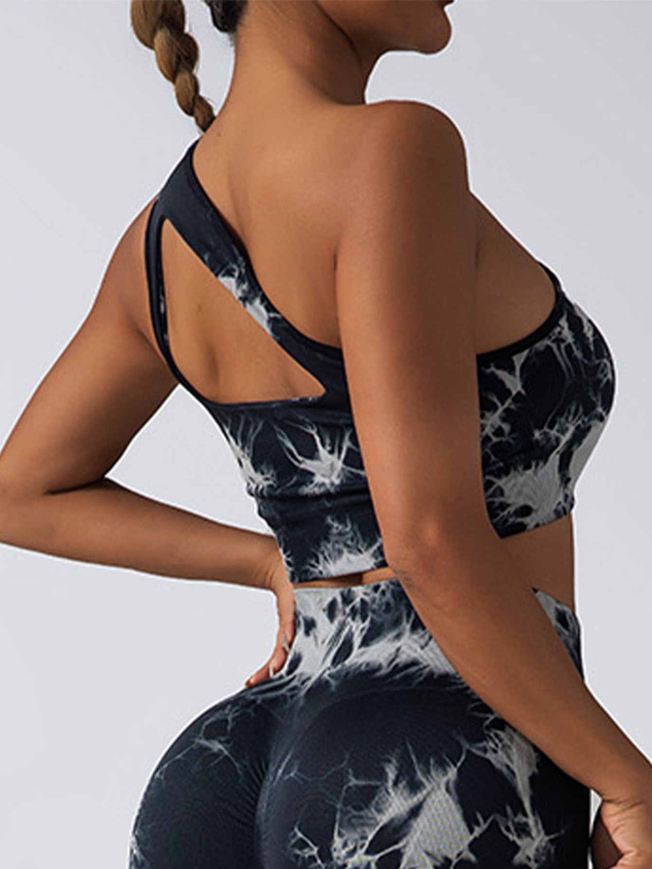 Women's Seamless One-Shoulder Bra & High Waisted Yoga Scrunch Leggings Set -
