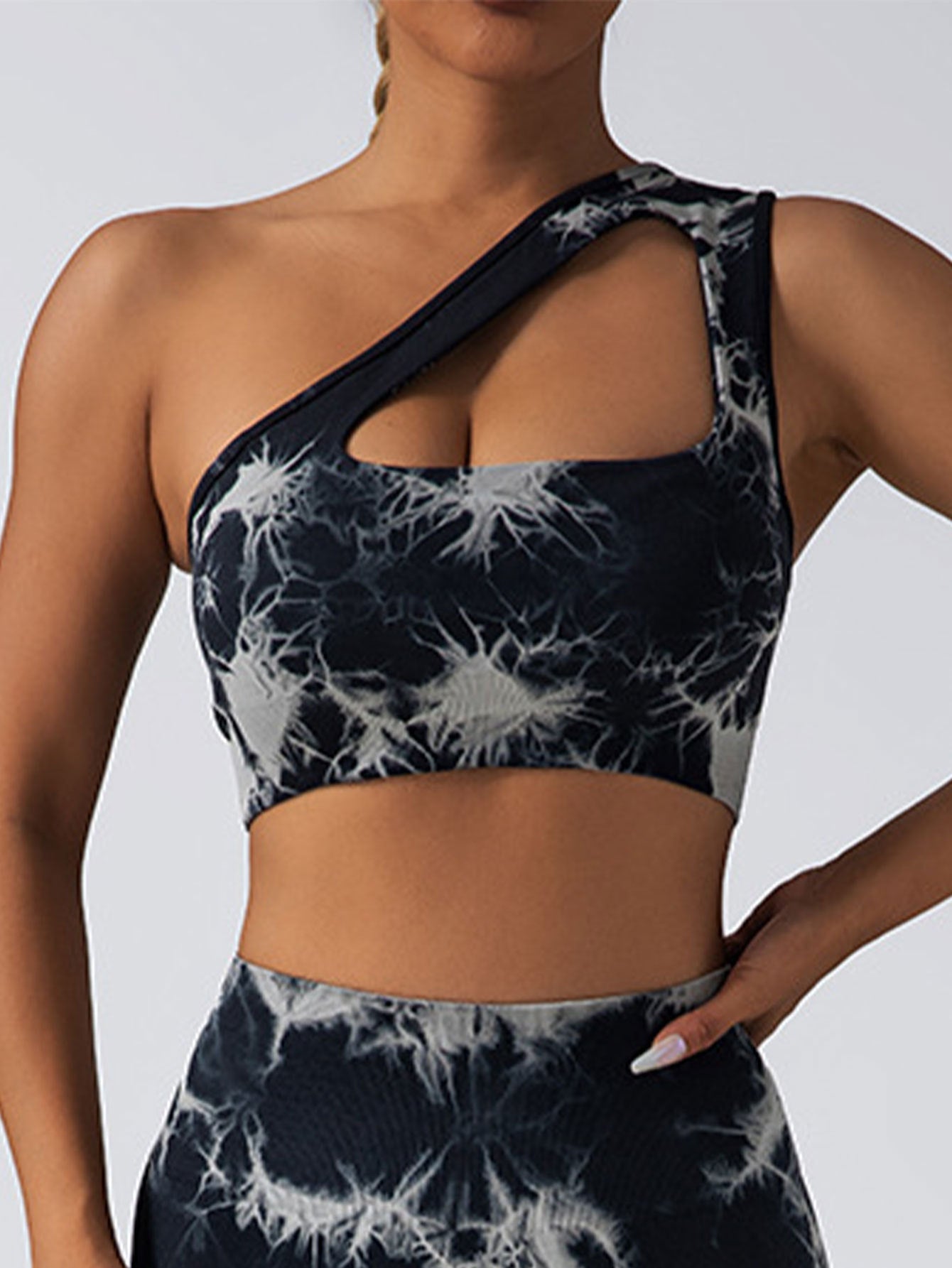 Women's Seamless One-Shoulder Bra & High Waisted Yoga Scrunch Leggings Set -