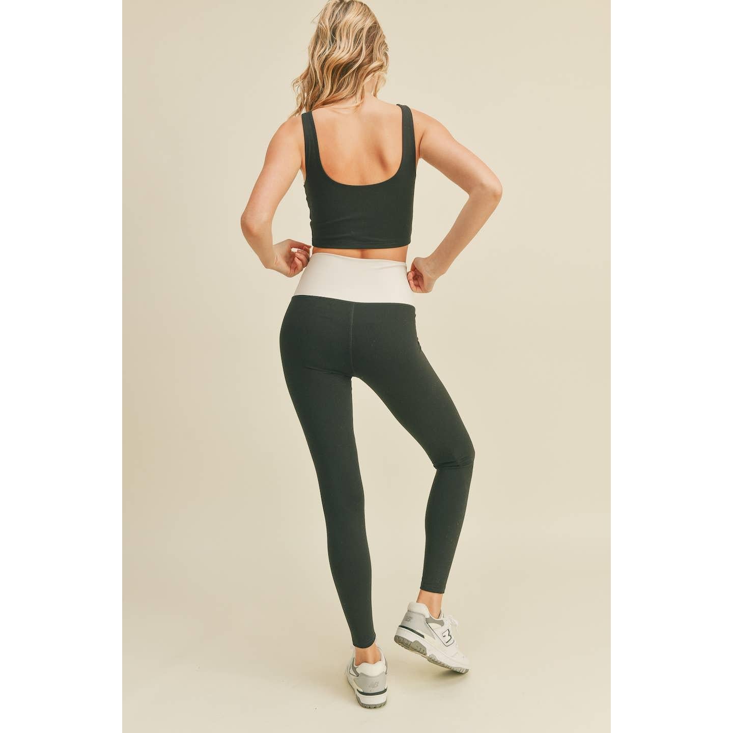 Women's Color Block Front-Twist Top & Leggings Set
