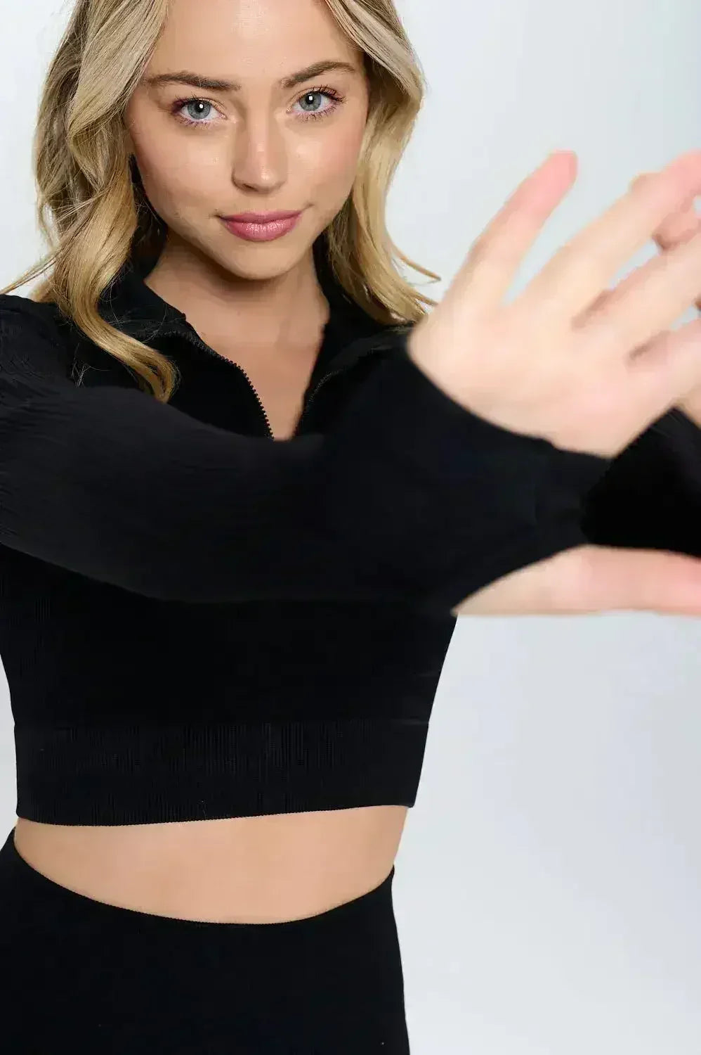 Women's Seamless Half Zip Thumb Holes Crop Top | Stylish & Functional