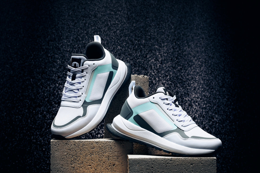 CALTO - Women's Casual Sporty Sneakers (White/Grey)