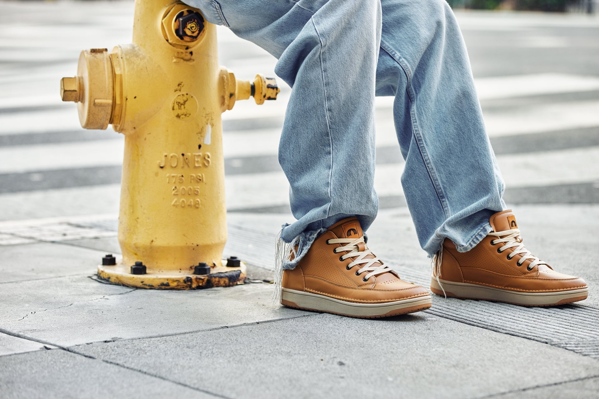 CALTO Elevated Micro-Perforated Sneakers