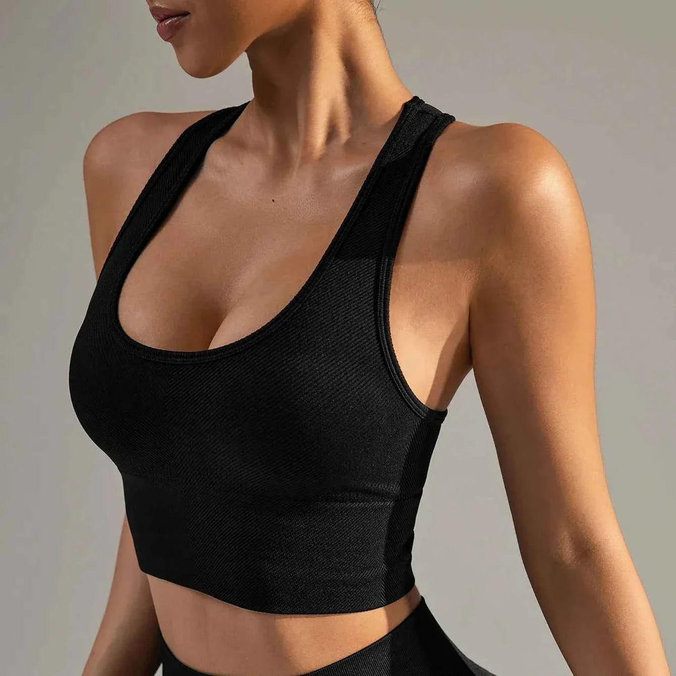 Women's Seamless Ribbed Racerback Sports Bra