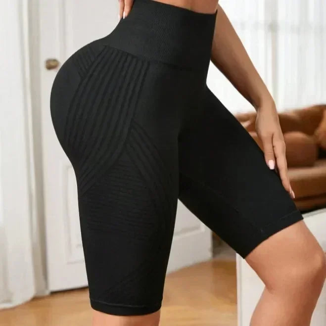Women‘s Seamless Yoga Shorts High Waisted Striped Slim Shorts Sexy Butt Lifting Gym Training High Elastic Five Point Pants