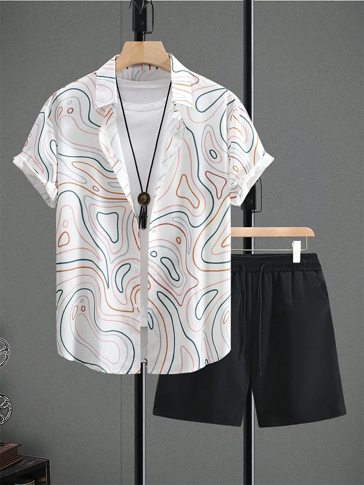 Resort Luxury Style Men's Short-sleeved Outfit