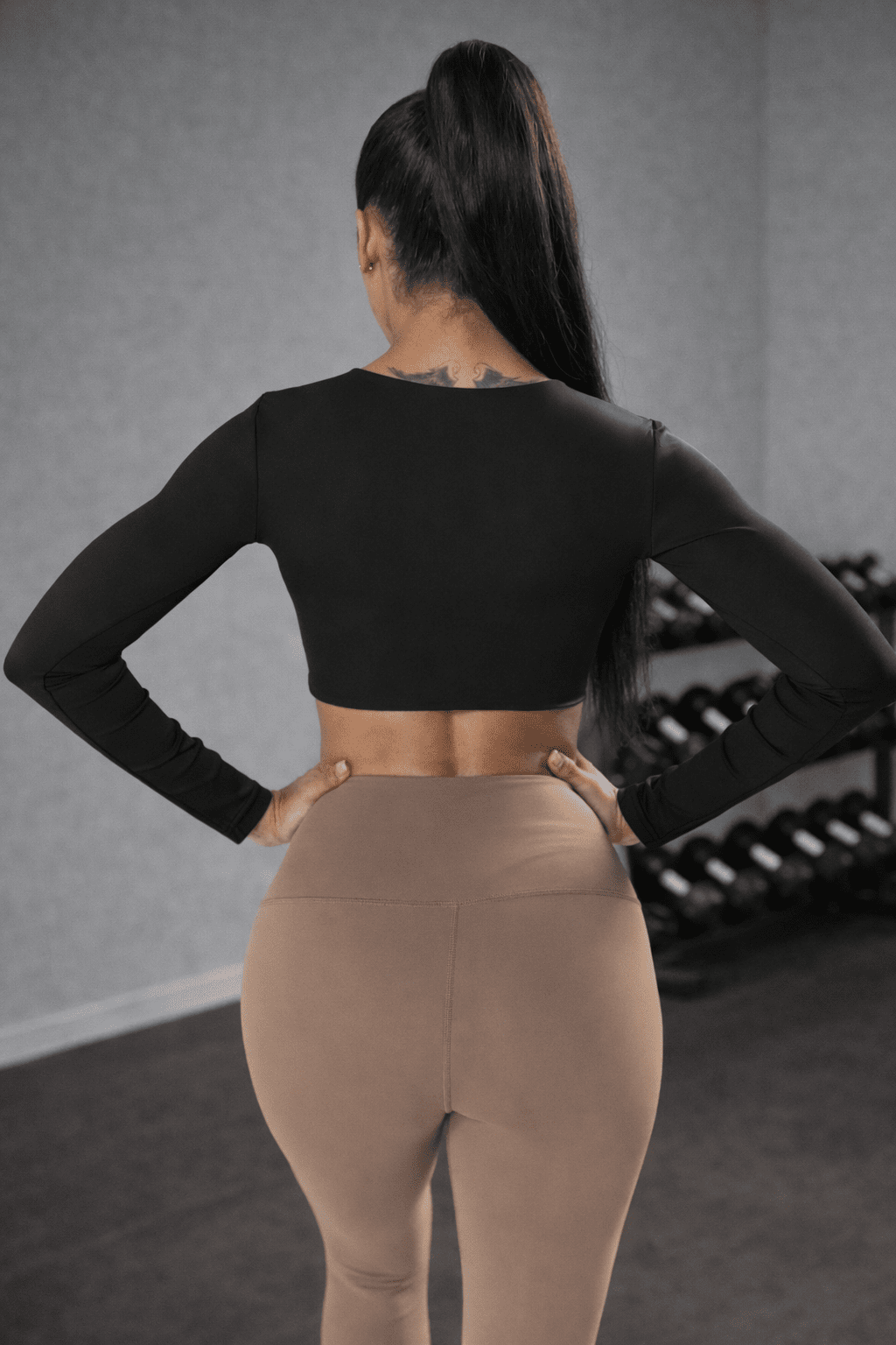 Blaire Women's Sport Twist Knot Long Sleeve Workout Crop Top with Bra