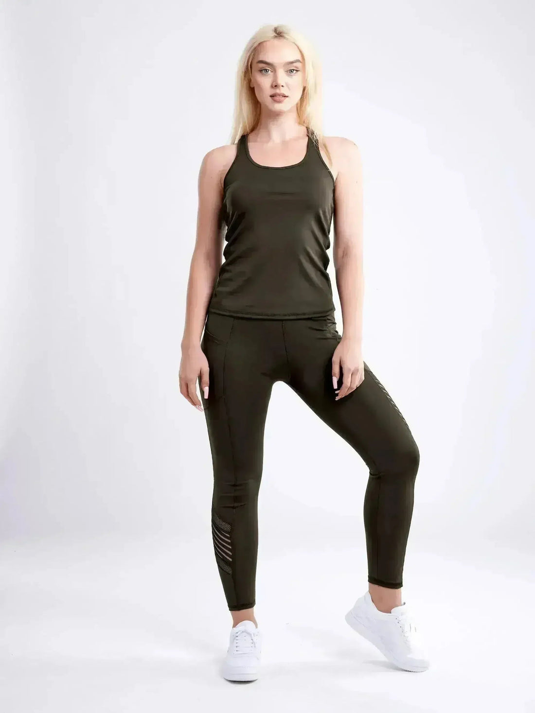 Women's High-Waisted Pilates Leggings with Side Pockets & Mesh Panels