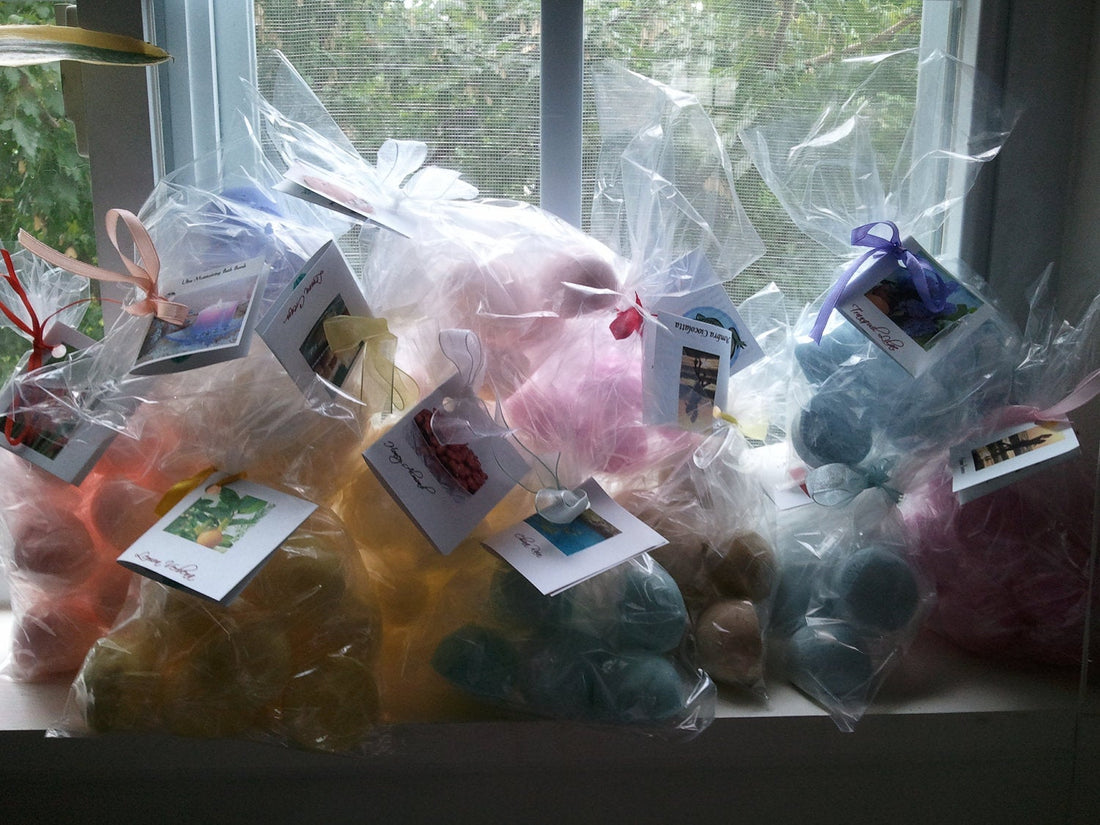 14 bath bombs (select from over 100 fragrances) great for dry skin
