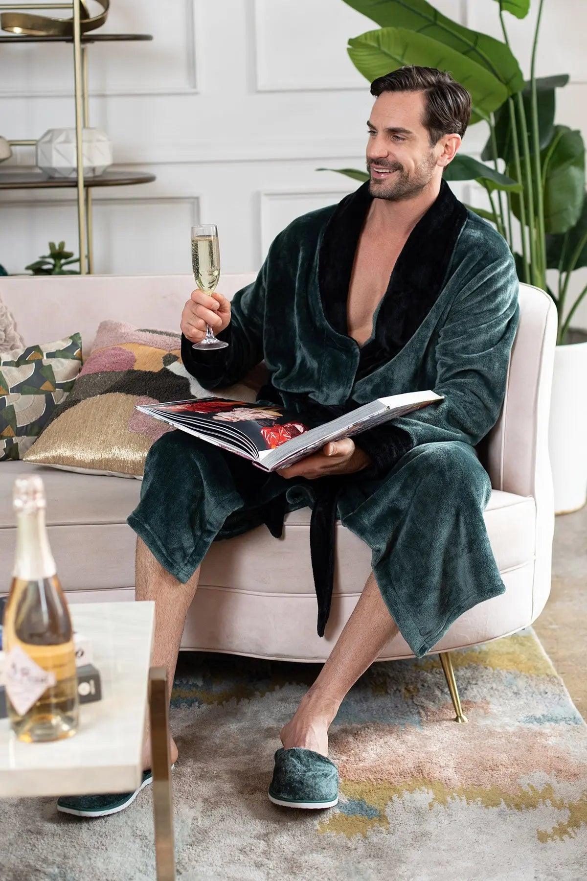 Men'sCozy Plush Robes – Built for Comfort, Designed to Last