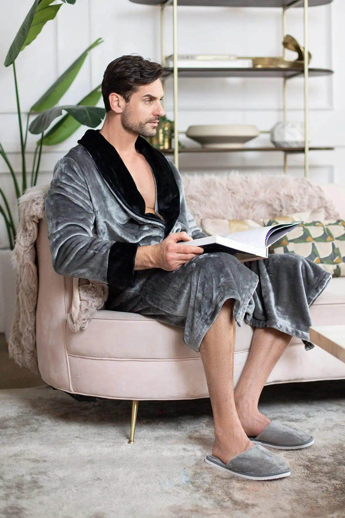 Men'sCozy Plush Robes – Built for Comfort, Designed to Last